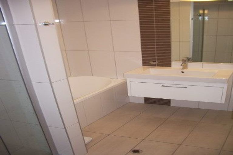 Photo of property in Bellagio Apartments, 10a/39 Taranaki Street, Te Aro, Wellington, 6011