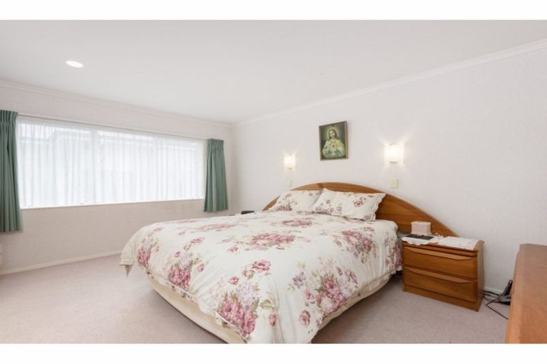 Photo of property in 26 Ngahere Street, Otumoetai, Tauranga, 3110