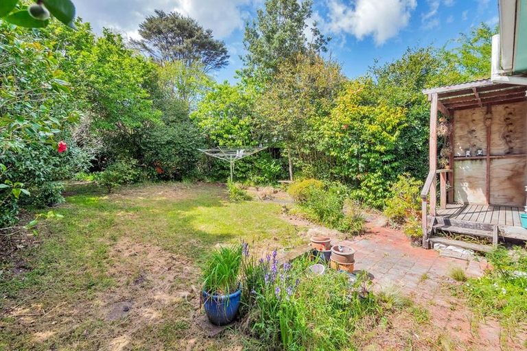 Photo of property in 12 Kamara Road, Glen Eden, Auckland, 0602