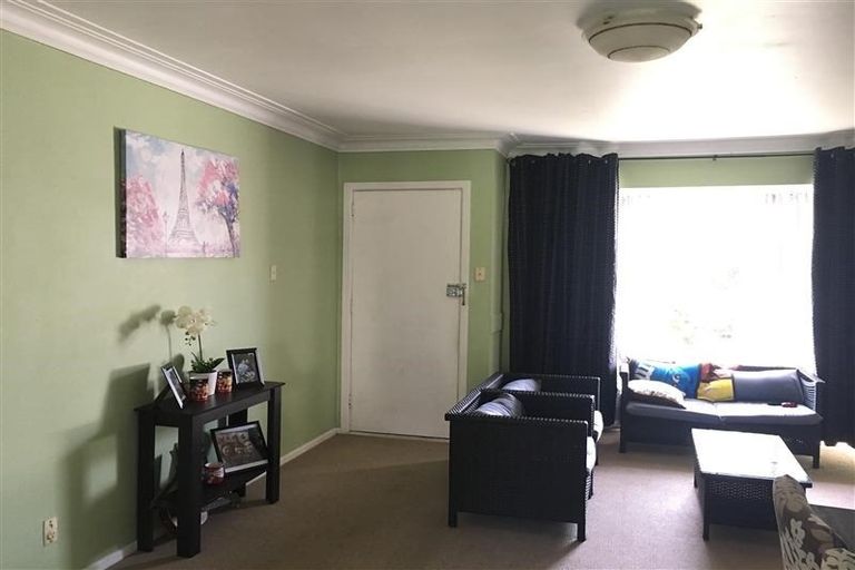 Photo of property in 1/171 Shakespeare Road, Milford, Auckland, 0620