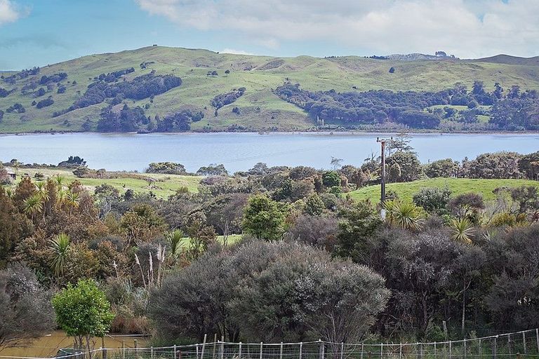 Photo of property in 173 Rangiora Road, Kaiwaka, 0573