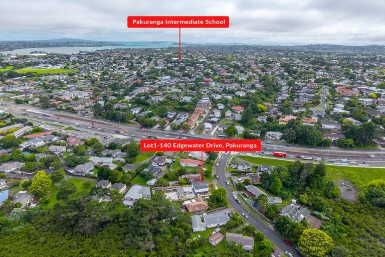 Photo of property in 140a Edgewater Drive, Pakuranga, Auckland, 2010