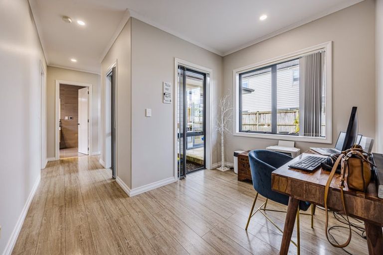 Photo of property in 18 Rauaruhe Road, Karaka, Papakura, 2113