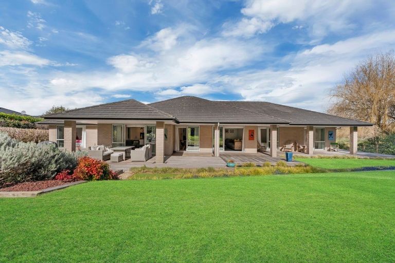 Photo of property in 2g Country Club Lane, Waiuku, 2123