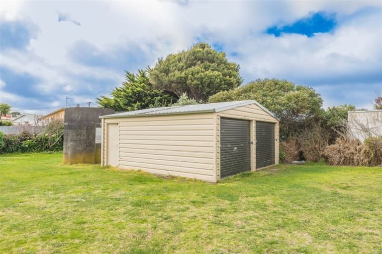 Photo of property in 24 Swiss Avenue, Gonville, Whanganui, 4501