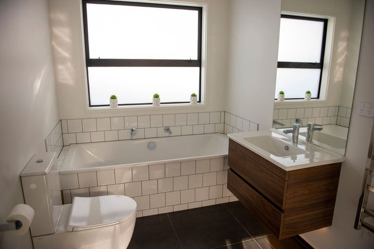 Photo of property in 18 Okataina Street, Pyes Pa, Tauranga, 3112