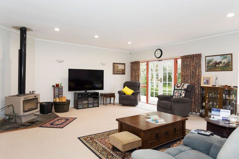 Photo of property in 10 Guinane Street, Dannevirke, 4930