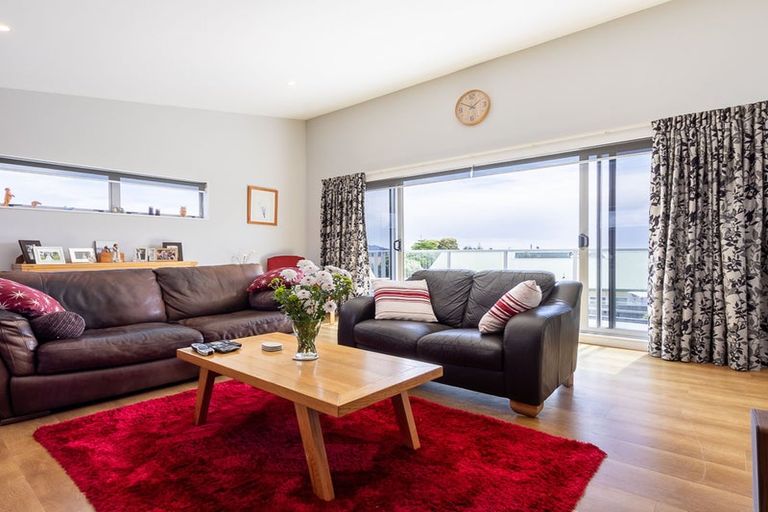 Photo of property in 38 Pharazyn Avenue, Waikanae Beach, Waikanae, 5036