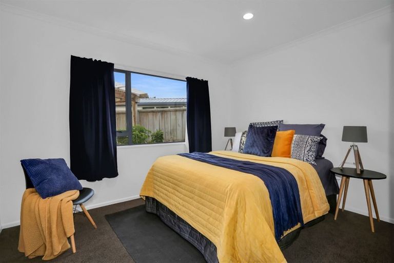 Photo of property in 43b Apple Terrace, Ranui, Porirua, 5024