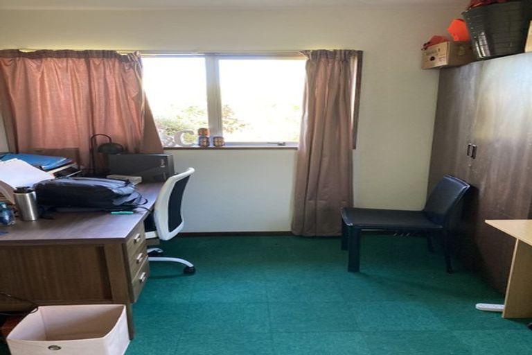 Photo of property in 25 Haslett Place, Upper Riccarton, Christchurch, 8041