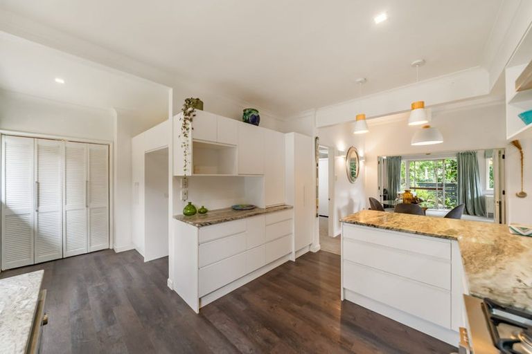 Photo of property in 62a Chatsworth Road, Silverstream, Upper Hutt, 5019