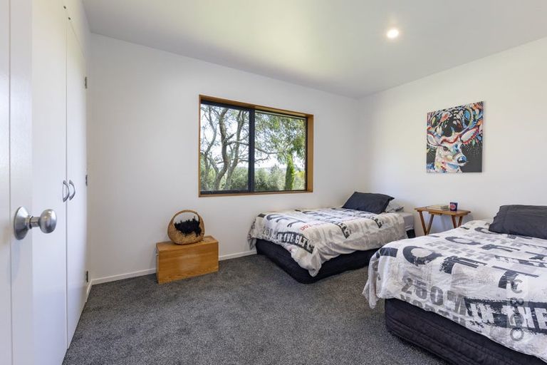 Photo of property in 1226 State Highway 16, Waimauku, 0883