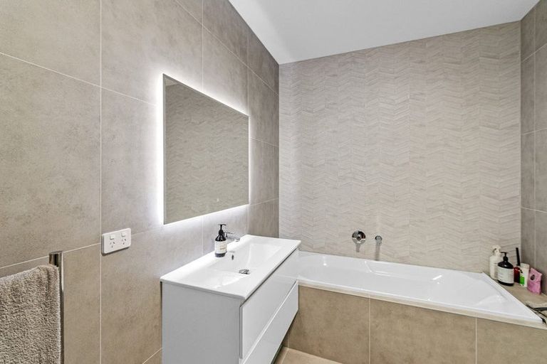 Photo of property in 67 Tarapuka Road, Westgate, Auckland, 0814