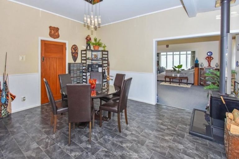 Photo of property in 30 Crispe Road, Clarks Beach, 2122