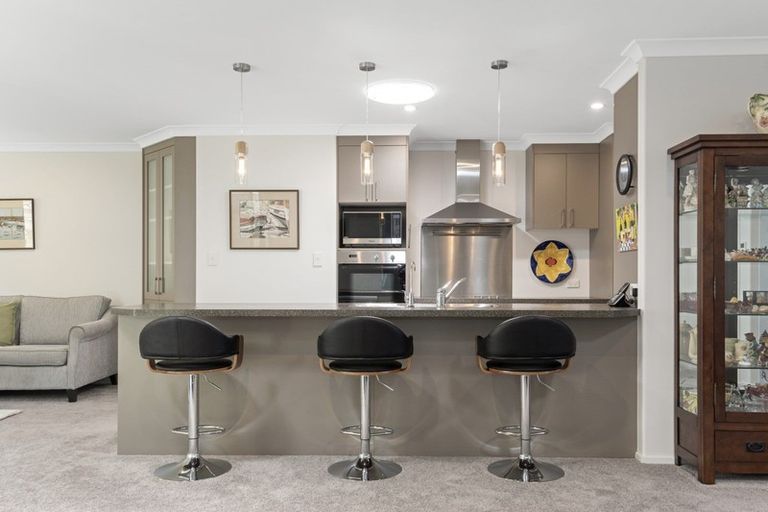 Photo of property in 28 Cotswold Place, Ohauiti, Tauranga, 3112