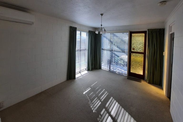Photo of property in 2/122 Effingham Street, North New Brighton, Christchurch, 8083