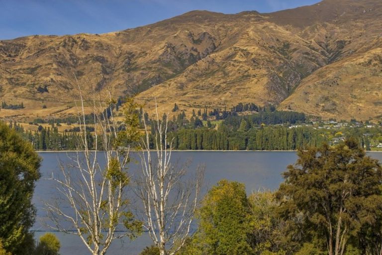 Photo of property in 177 Lakeside Road, Wanaka, 9305