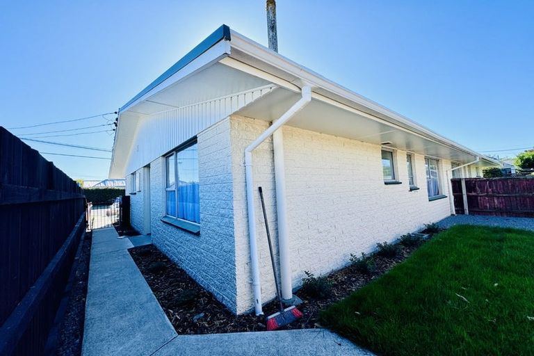 Photo of property in 2/109 Domain Terrace, Spreydon, Christchurch, 8024