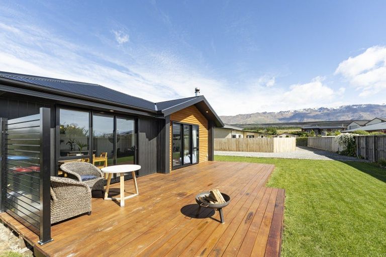 Photo of property in 8a Missy Crescent, Mount Pisa, Cromwell, 9383