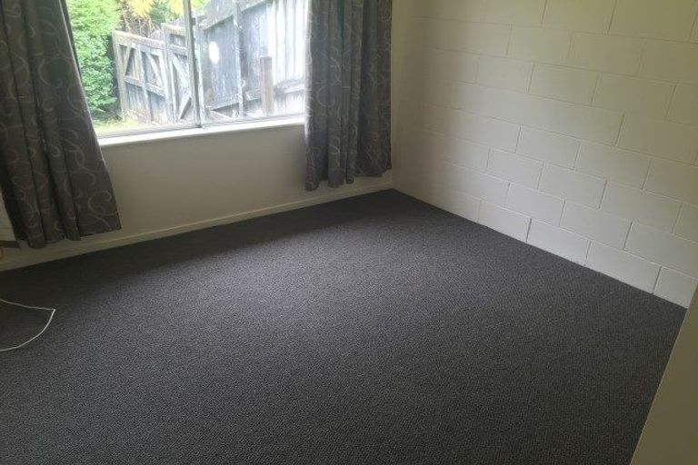Photo of property in 4/10 Miro Street, New Lynn, Auckland, 0600