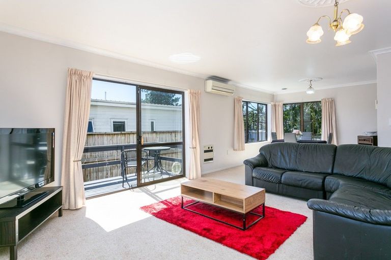 Photo of property in 36b Clare Street, Cambridge, 3434