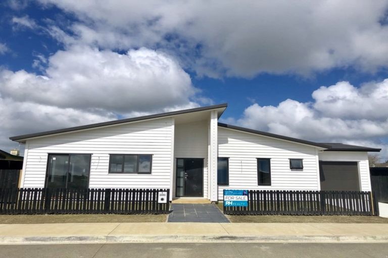Photo of property in 4 Maioha Road, Pukekohe, 2120
