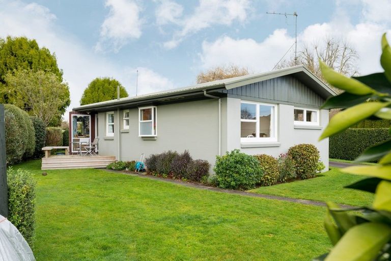 Photo of property in 15 Dalbeth Place, Matangi, Hamilton, 3284