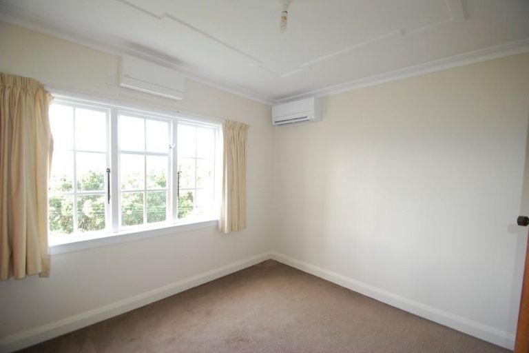 Photo of property in 9 Imperial Terrace, Kilbirnie, Wellington, 6022