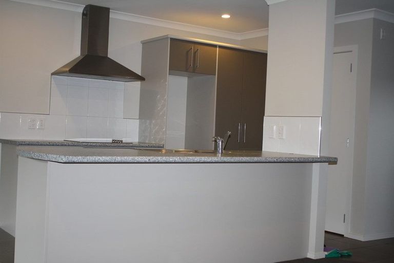 Photo of property in 116a Moorefield Road, Johnsonville, Wellington, 6037