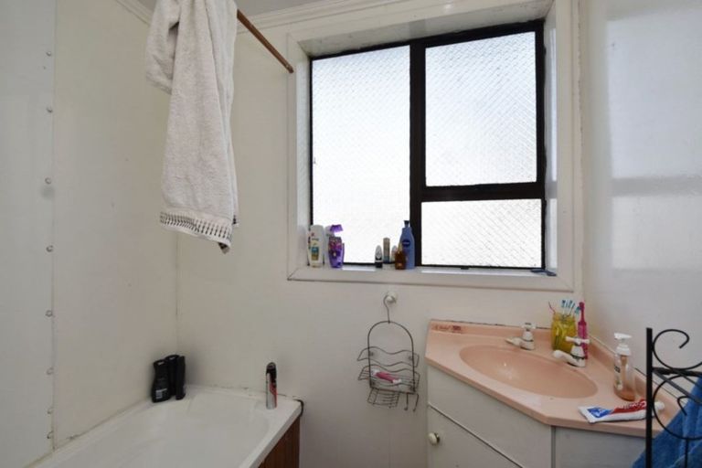 Photo of property in 49 Brown Street, Strathern, Invercargill, 9812