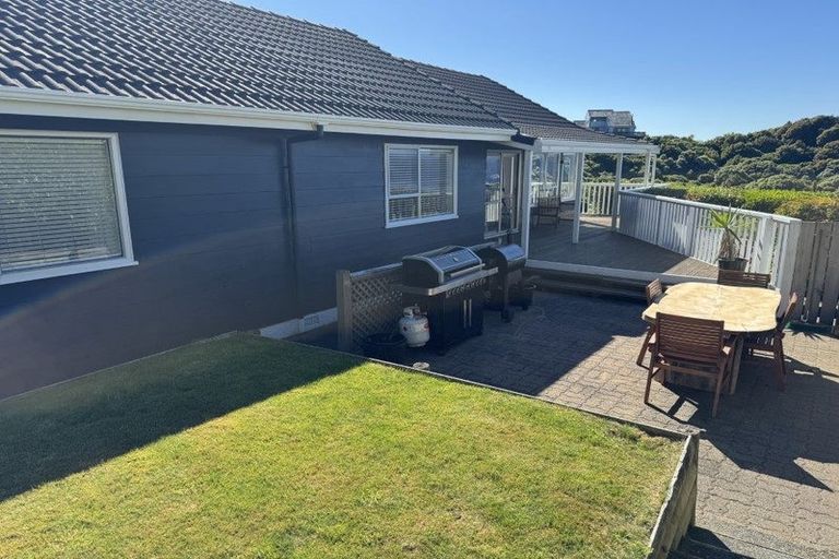 Photo of property in 129 Maungaraki Road, Korokoro, Lower Hutt, 5012