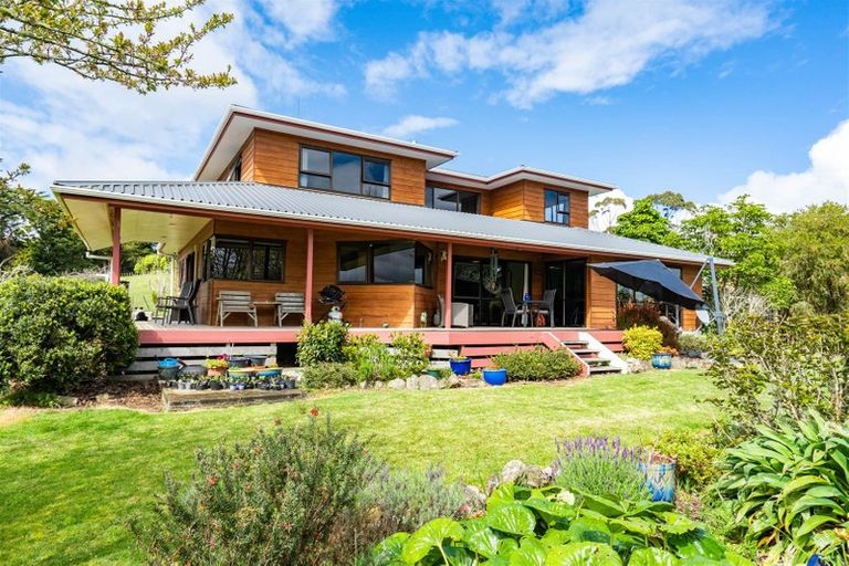 Photo of property in 211 Gray Road, Te Kamo, Kamo, 0185