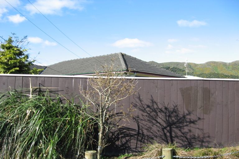 Photo of property in 1 Whitehall Street, Wainuiomata, Lower Hutt, 5014