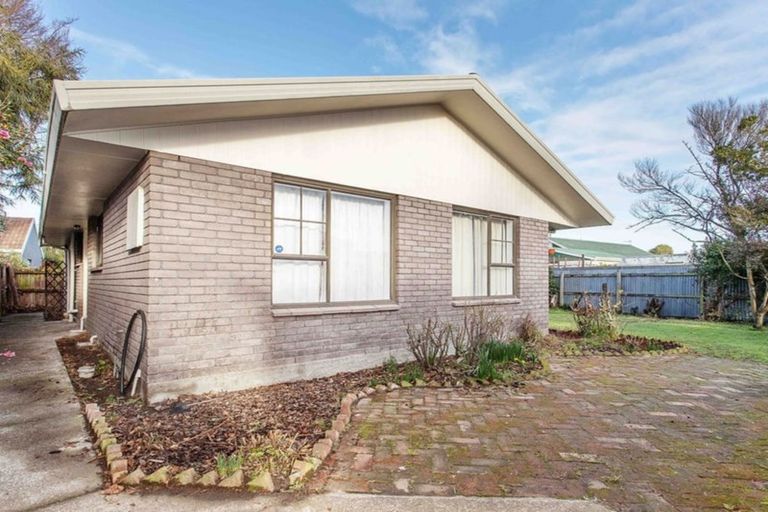 Photo of property in 2/65a Tilford Street, Woolston, Christchurch, 8062