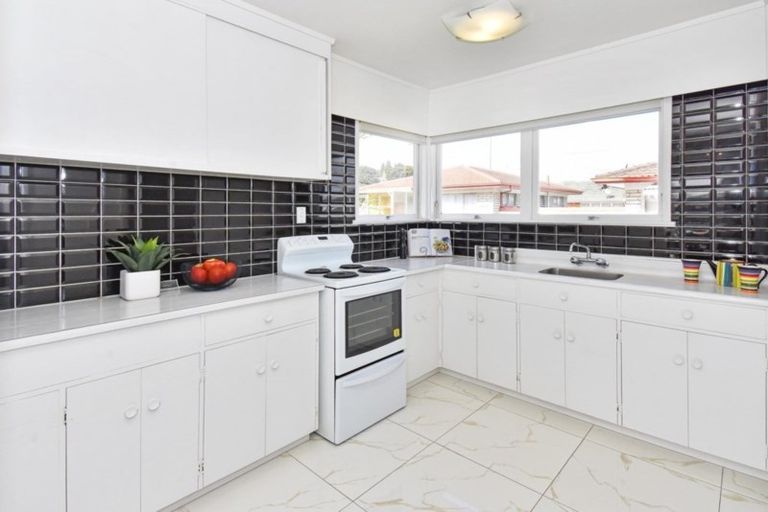 Photo of property in 3/8 Russell Road, Manurewa, Auckland, 2102