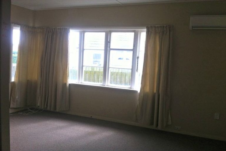 Photo of property in 31 Dickson Crescent, Hornby, Christchurch, 8042