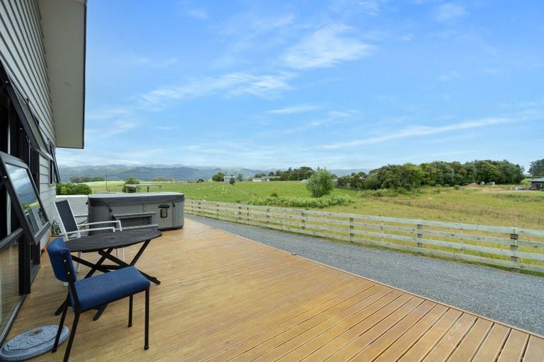 Photo of property in 102 Kukutauaki Road, Koputaroa, Levin, 5575