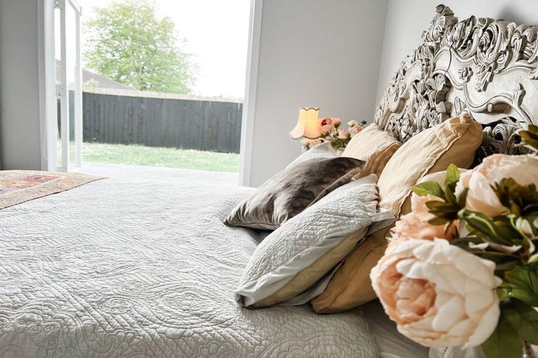 Photo of property in 84 Millbrook Road, Henderson, Auckland, 0612