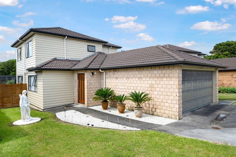 Photo of property in 23 Riverglade Parkway, Te Atatu South, Auckland, 0610
