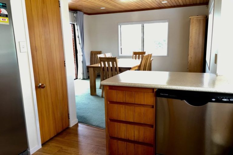 Photo of property in 103 Prince Regent Drive, Half Moon Bay, Auckland, 2012