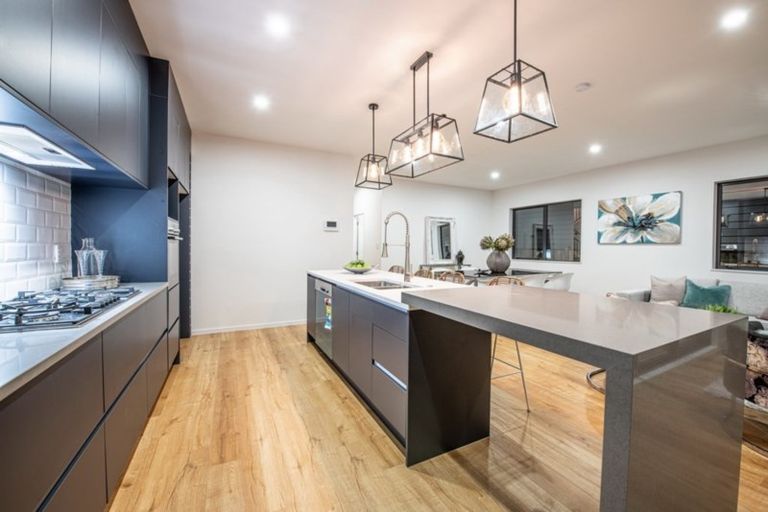 Photo of property in 58 Lime Hill Rise, Flat Bush, Auckland, 2019