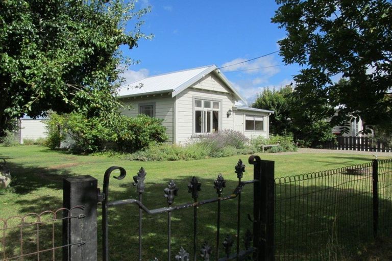 Photo of property in 4 Bringans Street, Alexandra, 9320