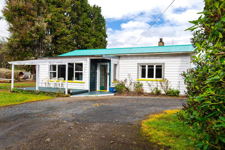 Photo of property in 4 Terrace Street, Matawai, 4075