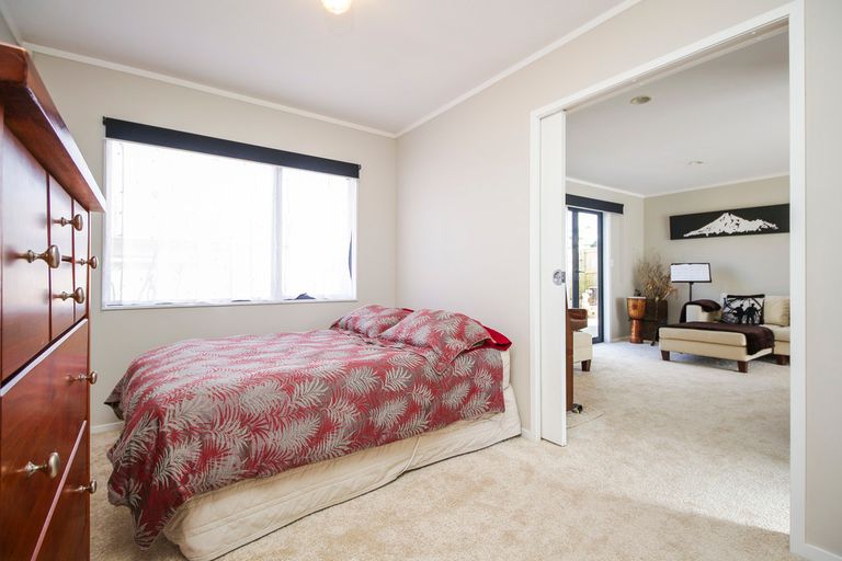 Photo of property in 49 Garton Drive, Massey, Auckland, 0614
