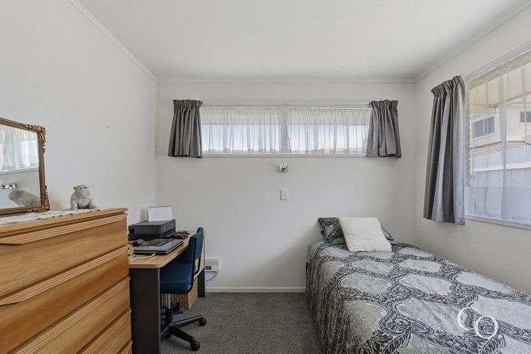 Photo of property in 4 Laing Place, Otumoetai, Tauranga, 3110