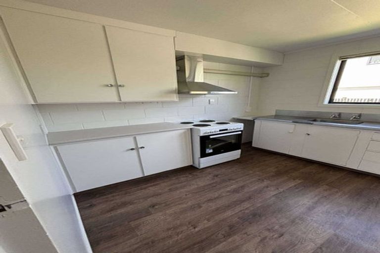 Photo of property in 2/86 Picton Avenue, Riccarton, Christchurch, 8011