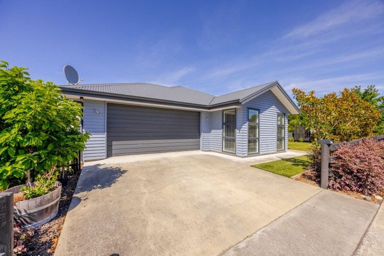 Photo of property in 20 Dee Street, Otane, 4202