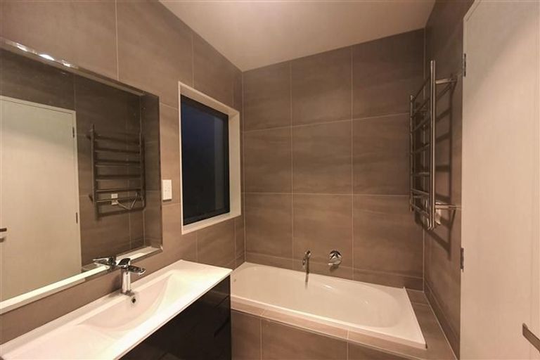 Photo of property in 33 Okawa Avenue, Papakura, 2110