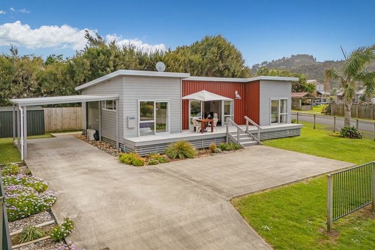 Photo of property in 20 Tairua Palms Place, Tairua, 3508