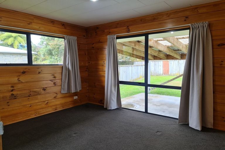 Photo of property in 142 Arawhata Road, Paraparaumu, 5032